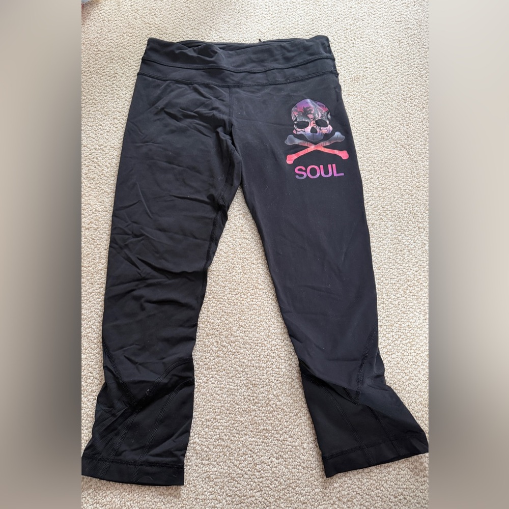 soul cycle retro legging (size 6)